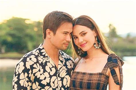 Sam Milby clears alleged marriage to Catriona Gray .